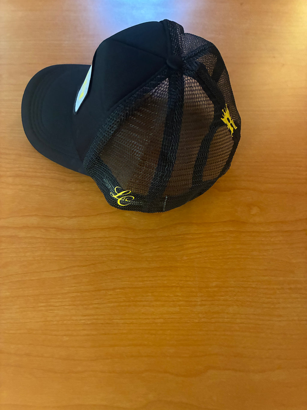 Trucker: Black & Yellow ROYALTY
