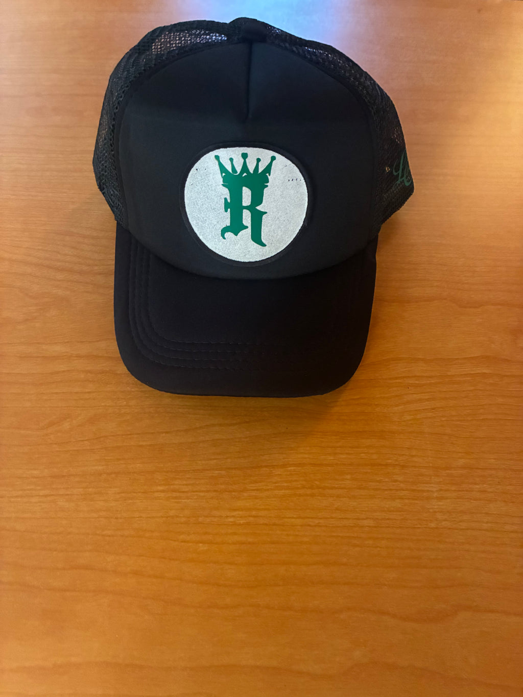 Trucker: Black & Green R LOGO