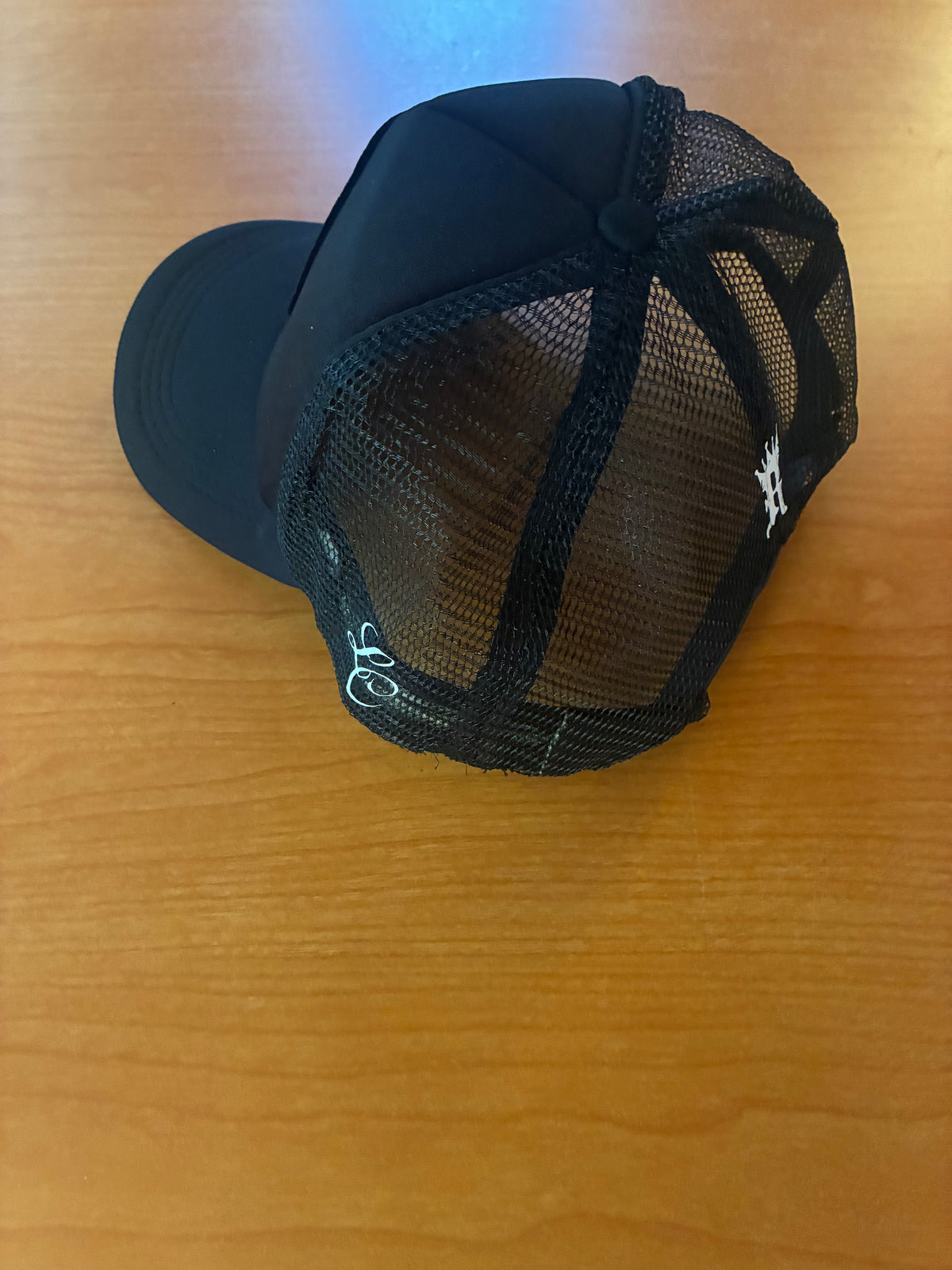Trucker: Black on Black R LOGO