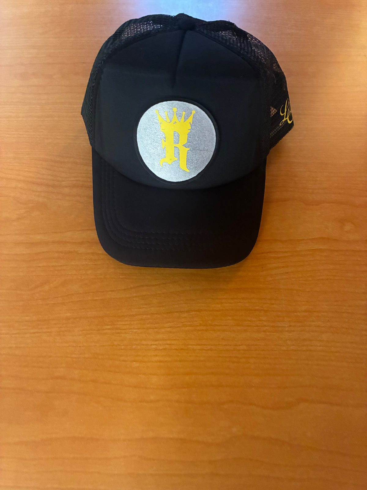 Trucker: Black & Yellow R LOGO