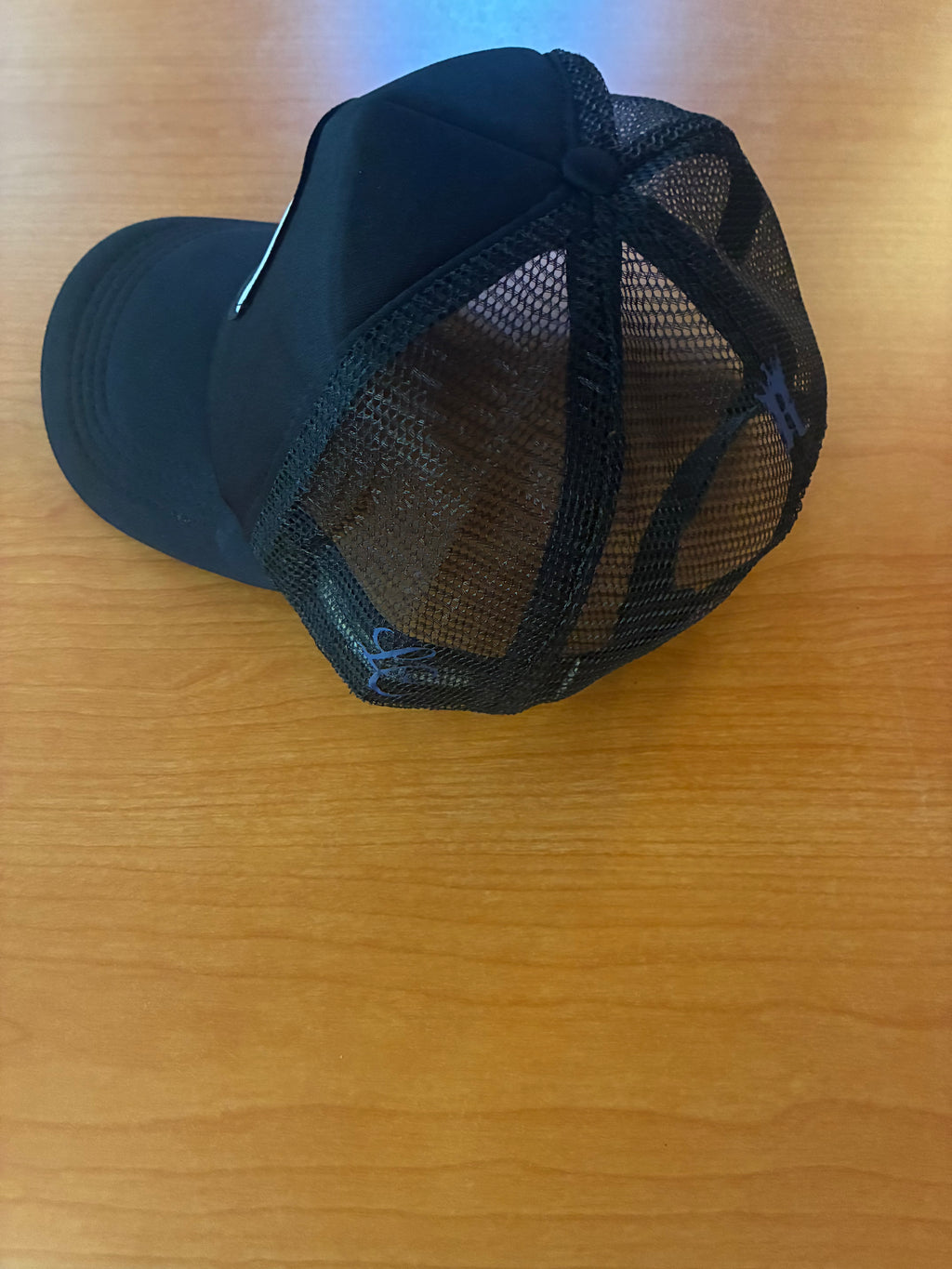 Trucker: Black & Navy Blue R LOGO